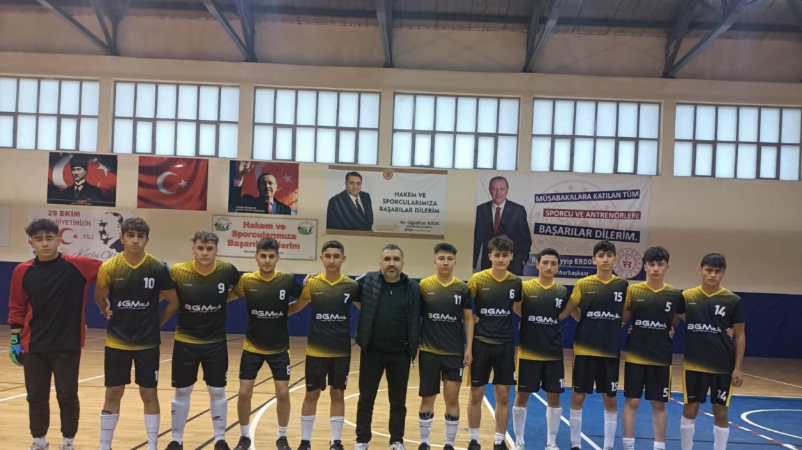 Okulumuz Futsal Turnuvasına Galibiyetle Başladı